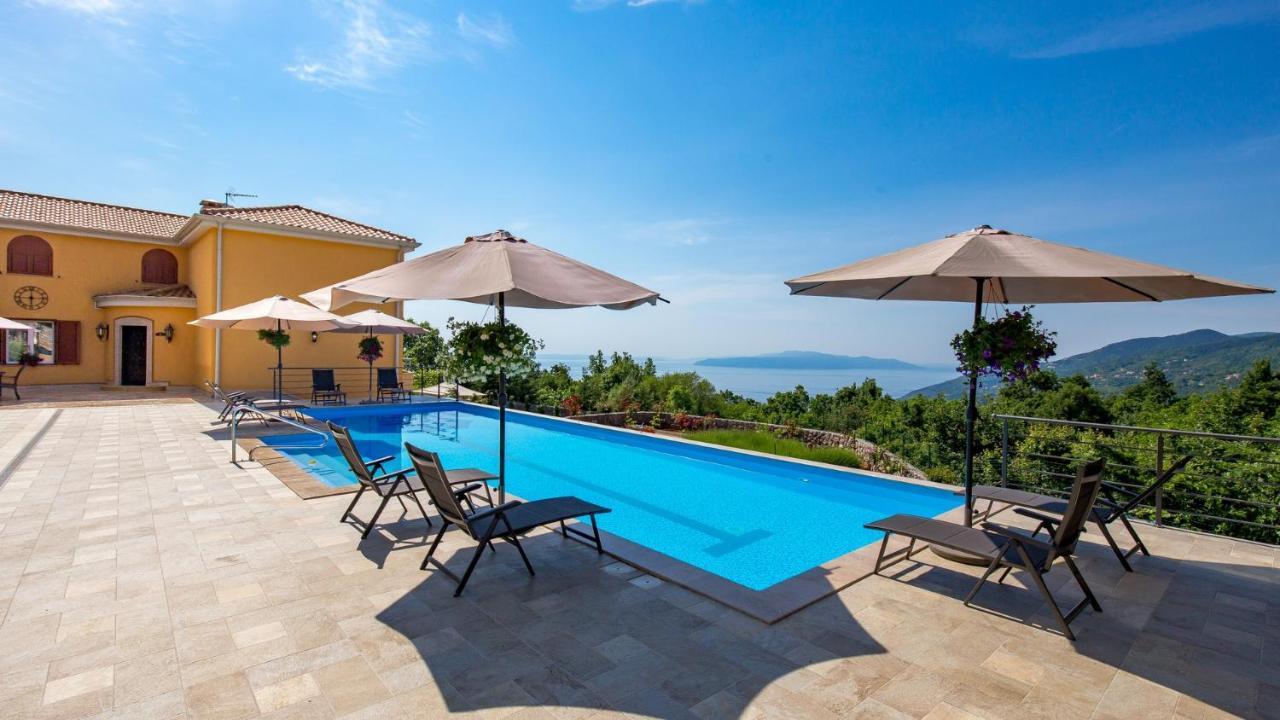 Apartments Villa Bv Opatija Eksteriør billede